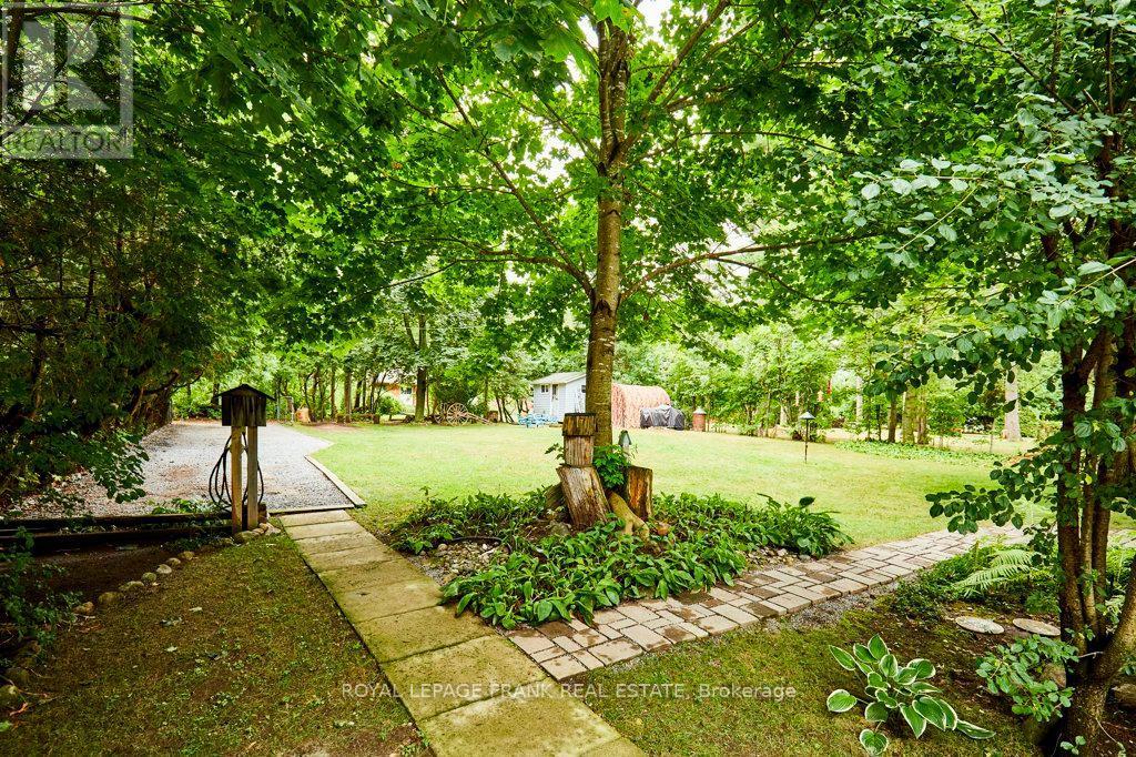 












28 JOHNSTONE LANE

,
Scugog,




Ontario
L0B1L0

