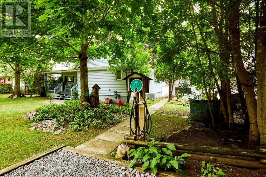












28 JOHNSTONE LANE

,
Scugog,




Ontario
L0B1L0

