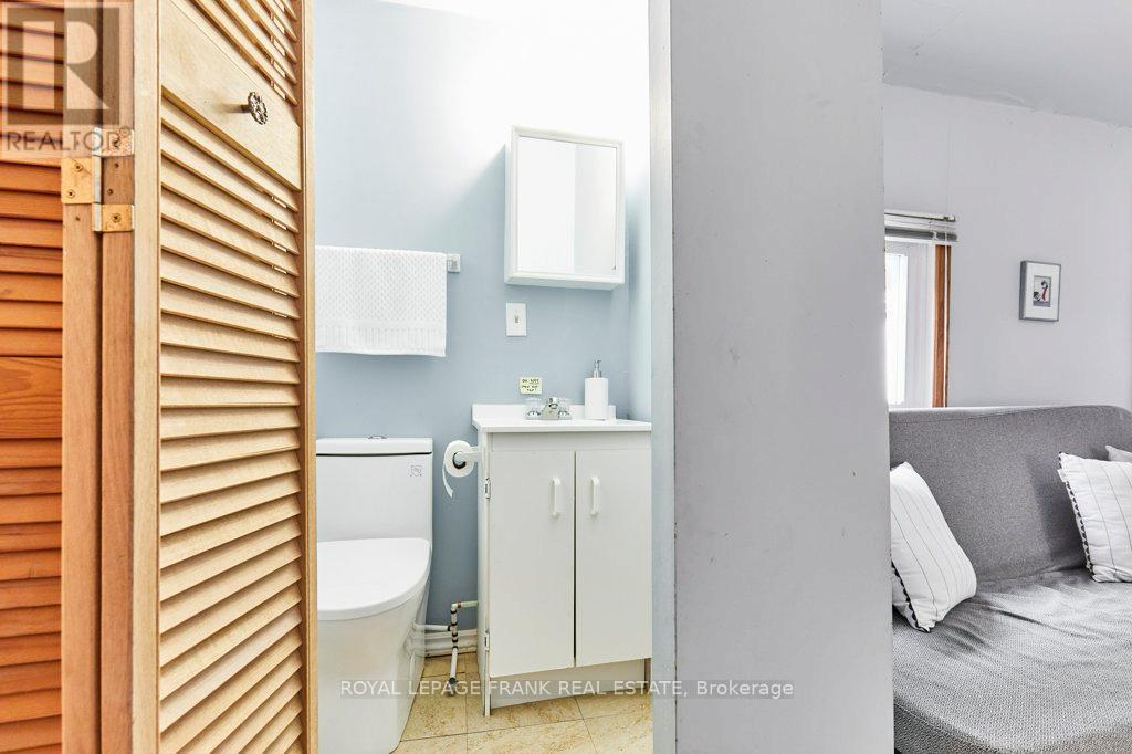 












28 JOHNSTONE LANE

,
Scugog,




Ontario
L0B1L0

