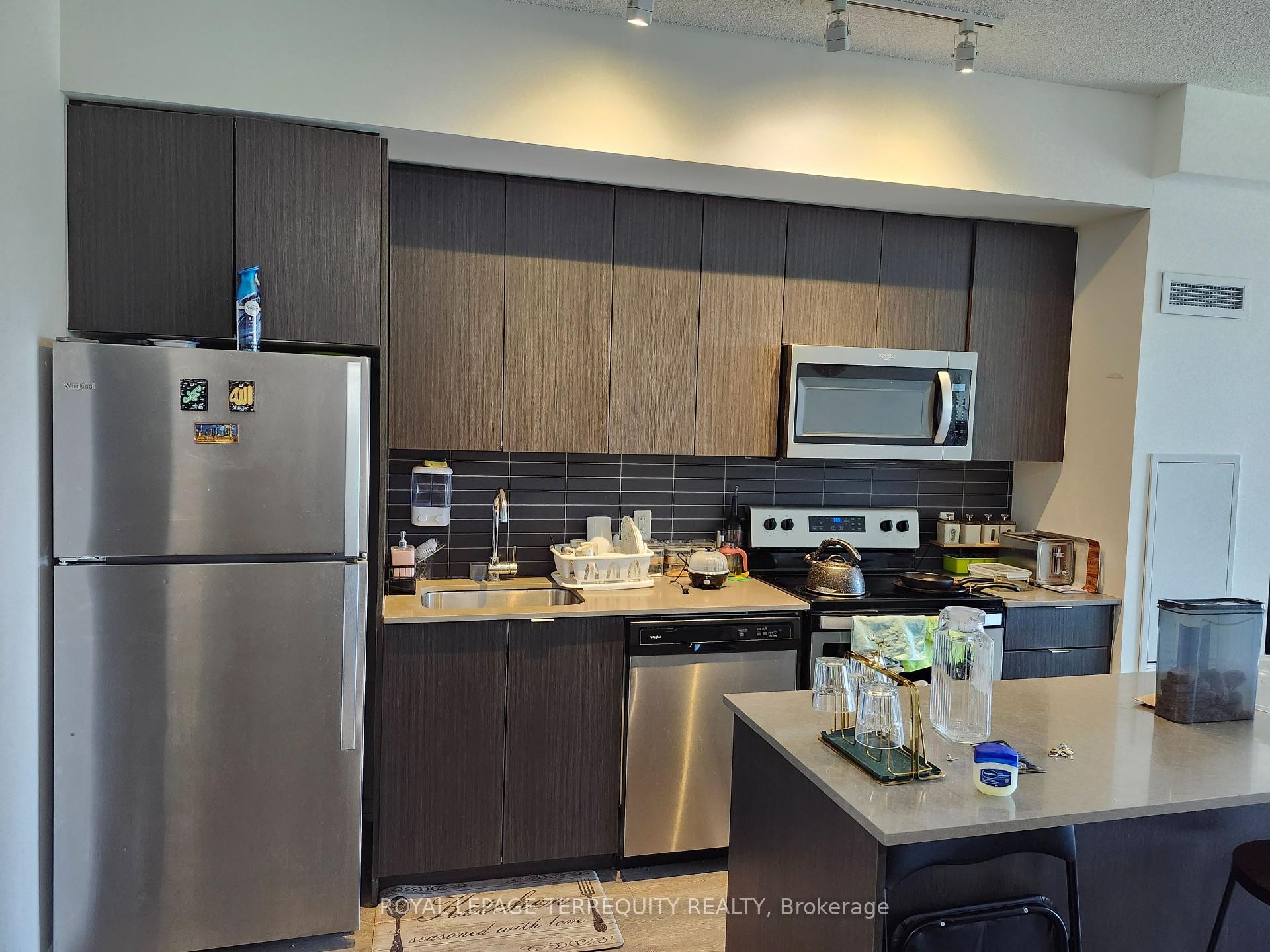 









3237


Bayview

Avenue, 511,
Toronto,




ON
M2K 2J7

