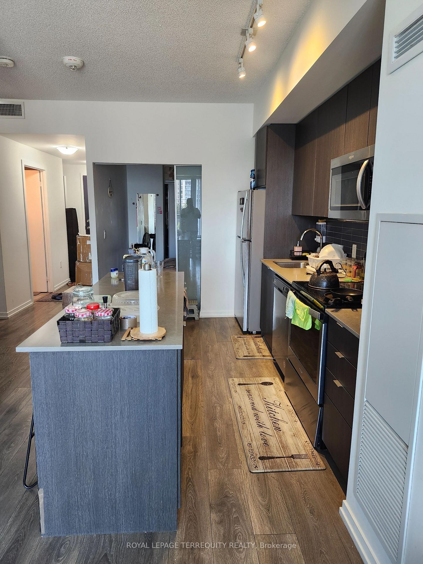 









3237


Bayview

Avenue, 511,
Toronto,




ON
M2K 2J7

