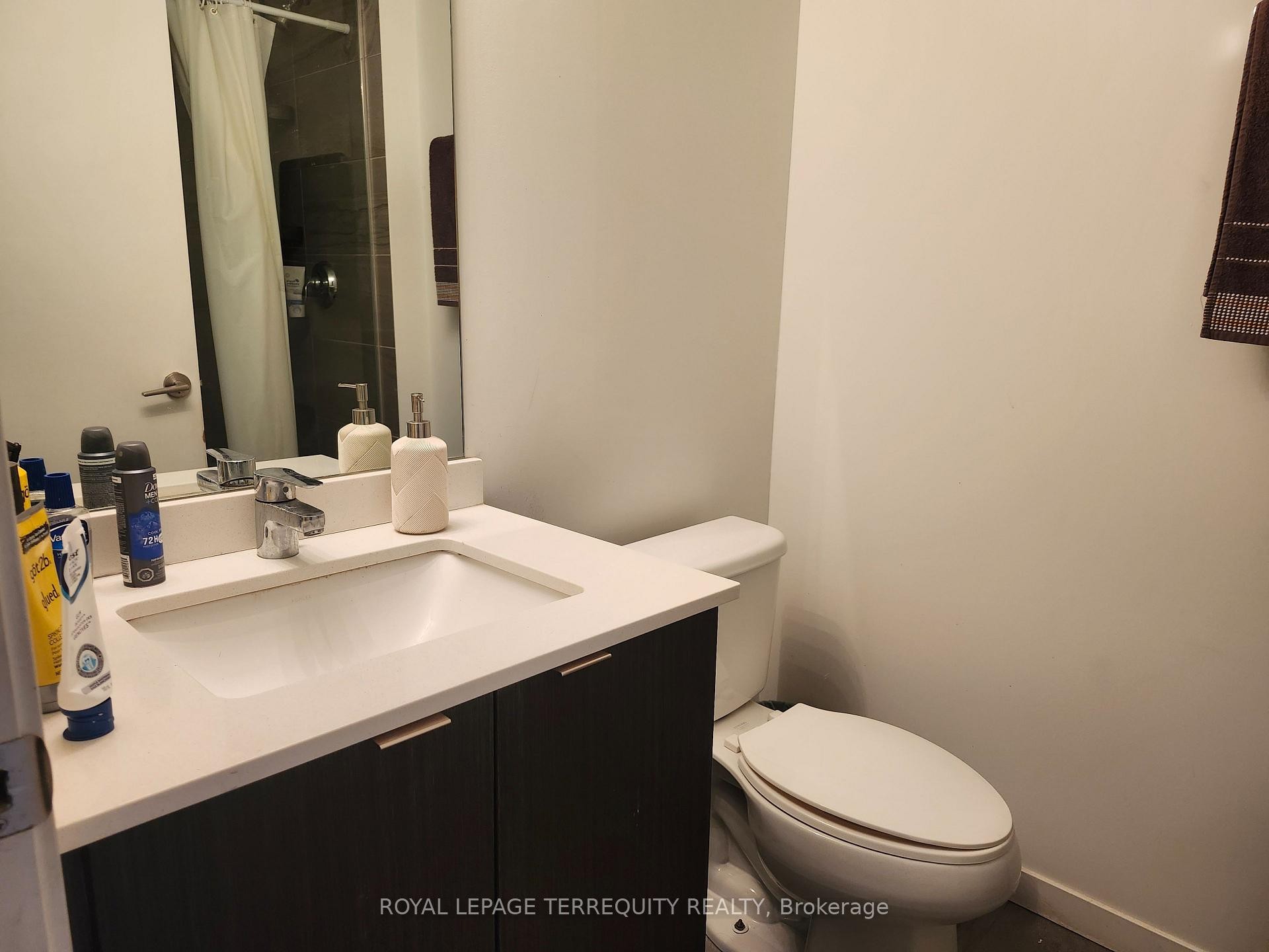 









3237


Bayview

Avenue, 511,
Toronto,




ON
M2K 2J7

