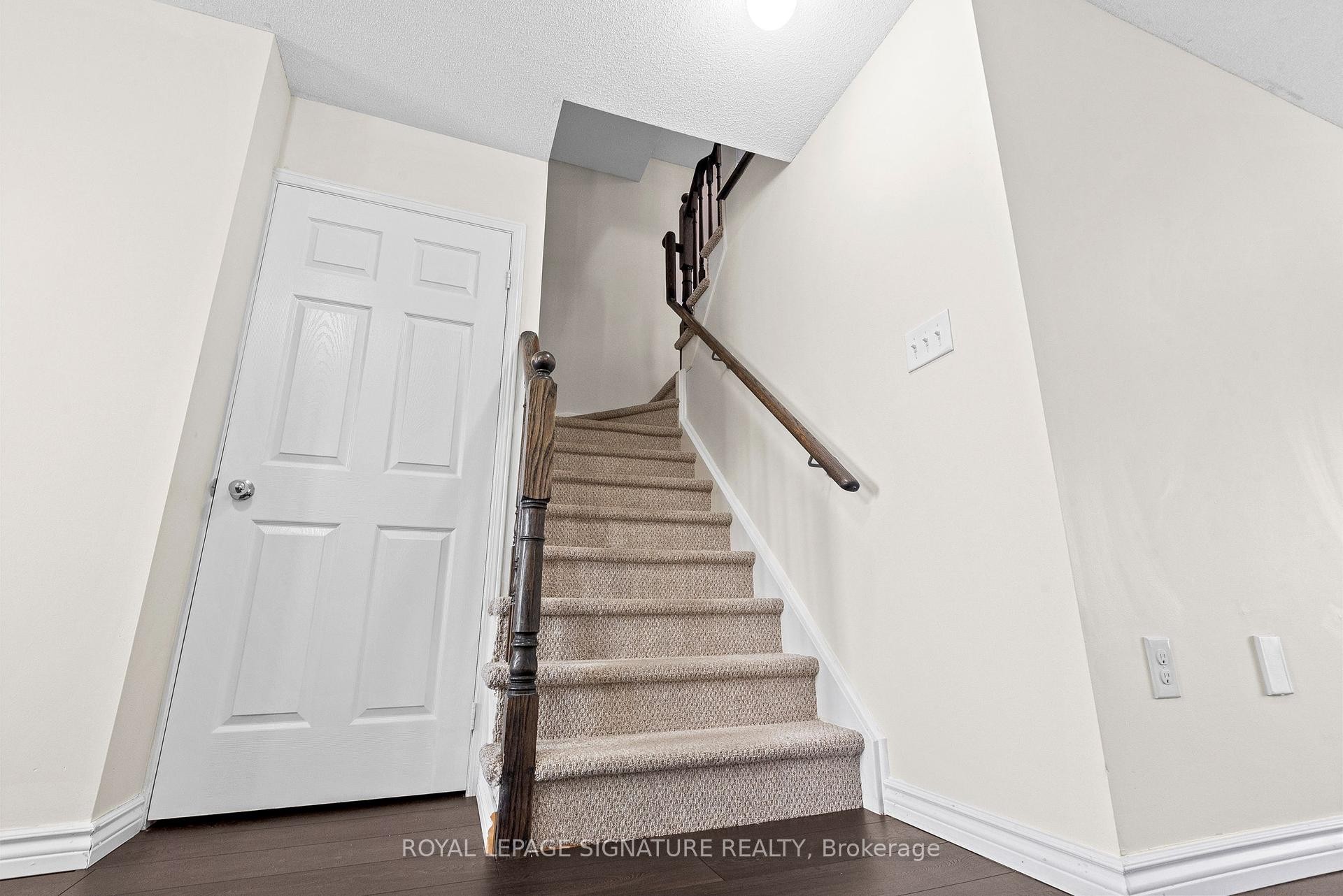 









898


Audley

Road North,
Ajax,




ON
L1Z 0N2

