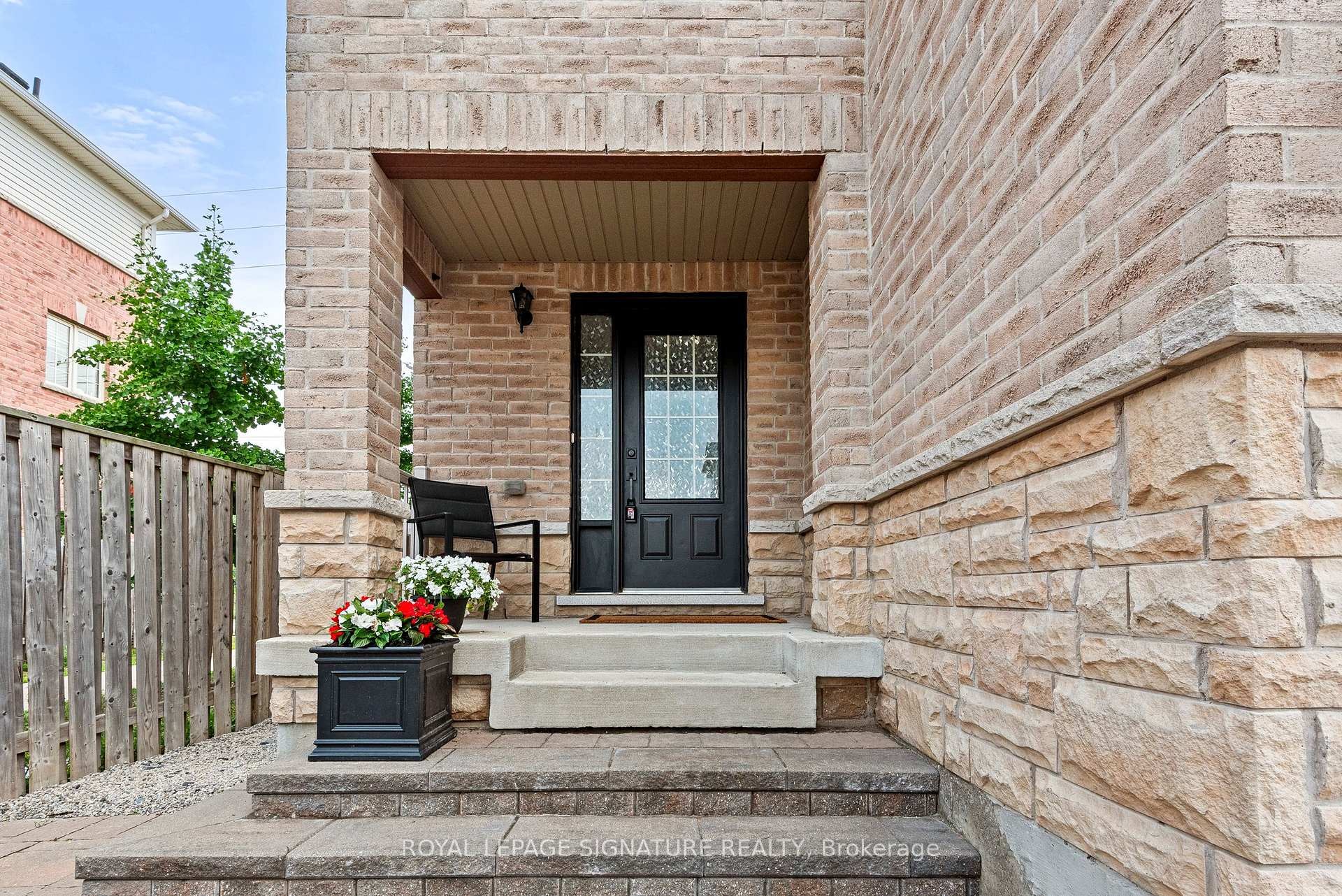 









898


Audley

Road North,
Ajax,




ON
L1Z 0N2

