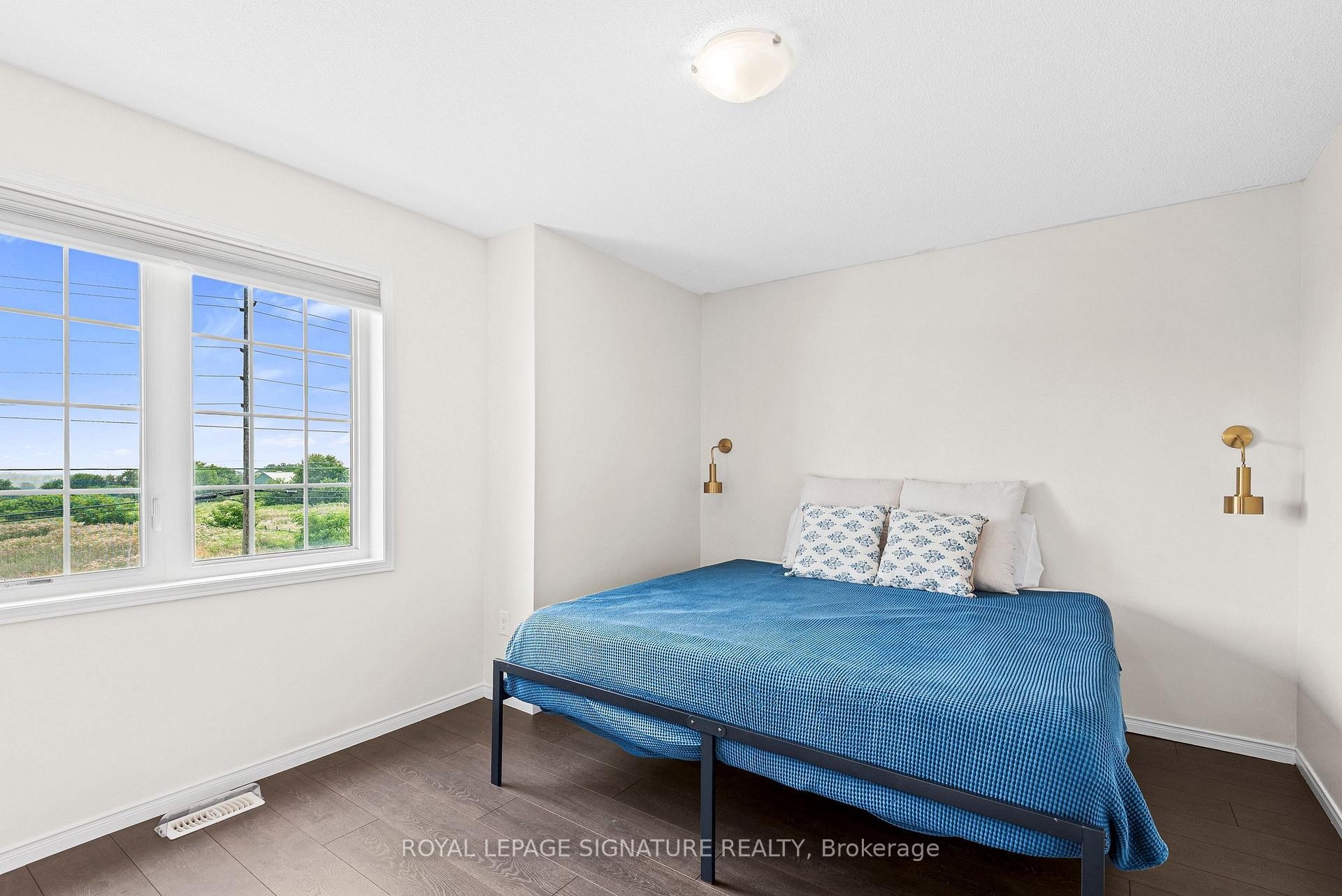









898


Audley

Road North,
Ajax,




ON
L1Z 0N2

