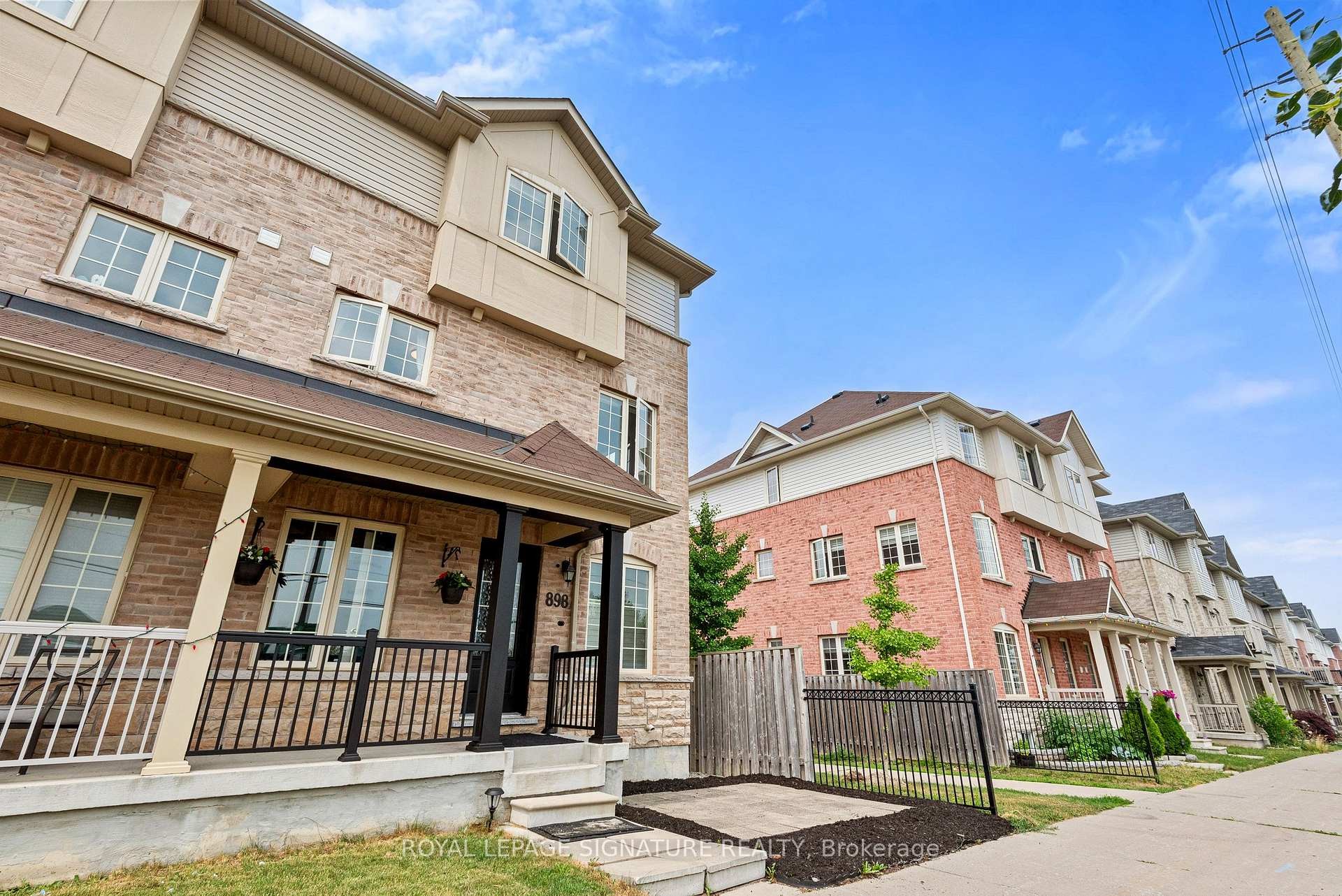 









898


Audley

Road North,
Ajax,




ON
L1Z 0N2

