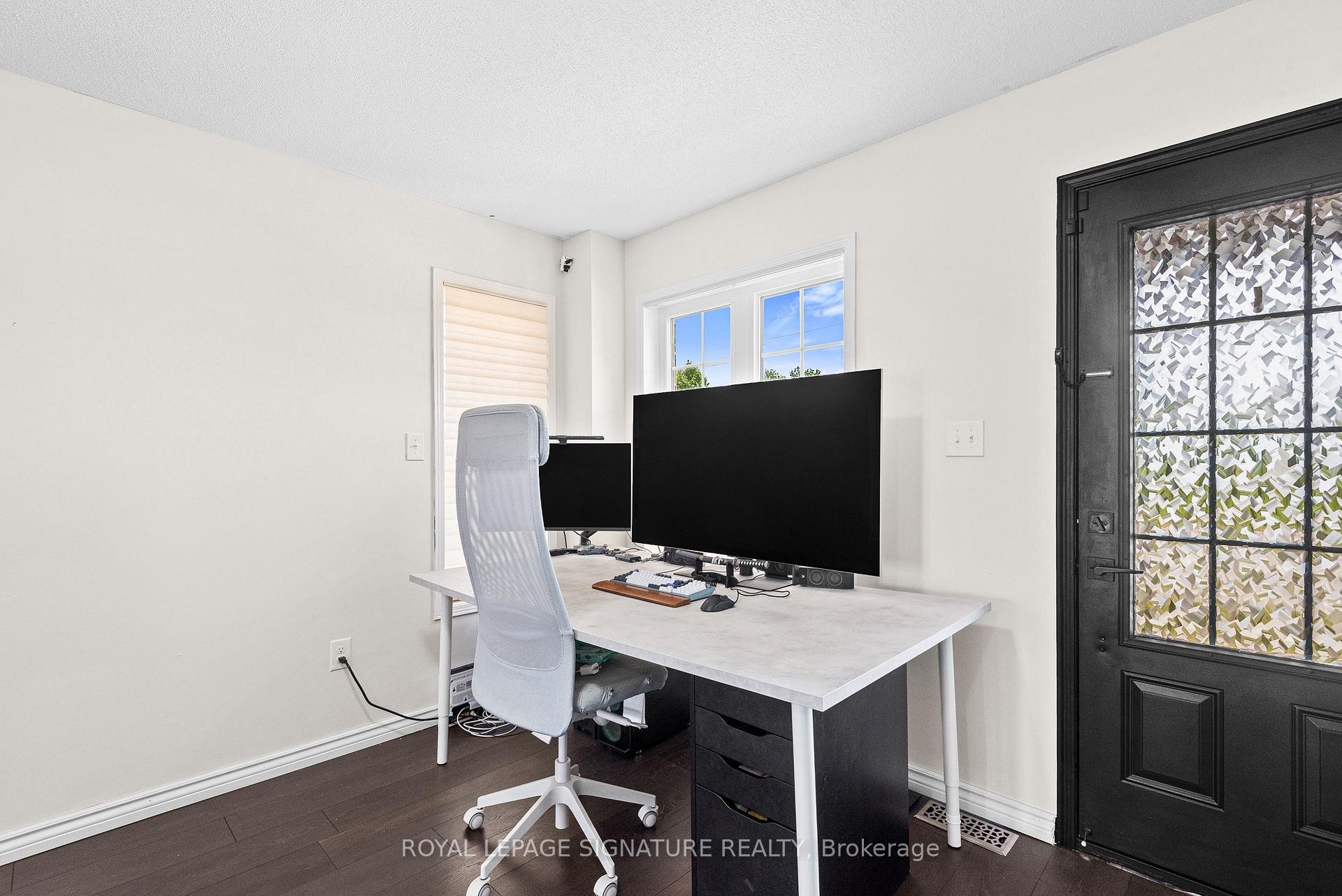 









898


Audley

Road North,
Ajax,




ON
L1Z 0N2

