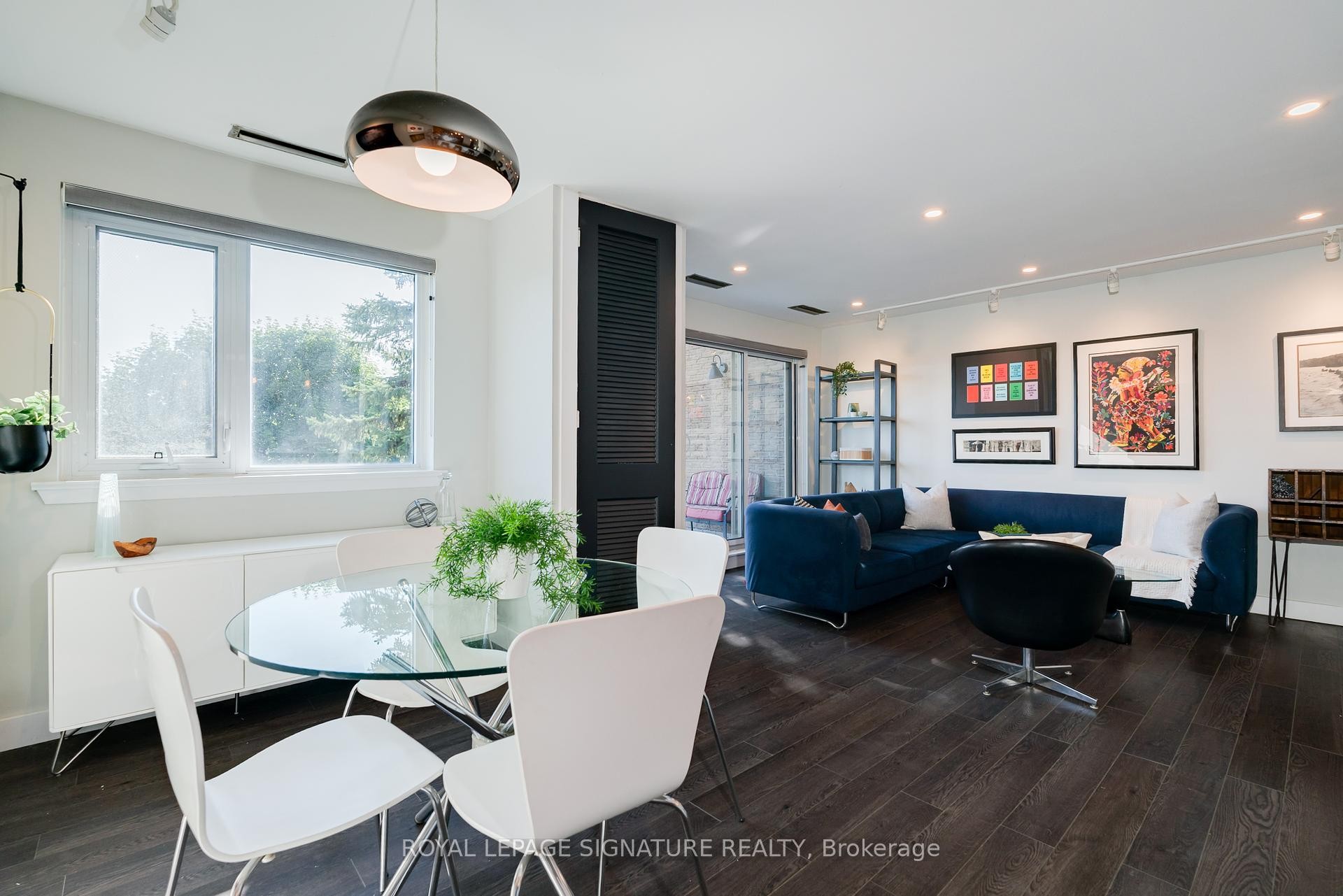 









4005


Don Mills

Road, 235,
Toronto,




ON
M2H 3J9

