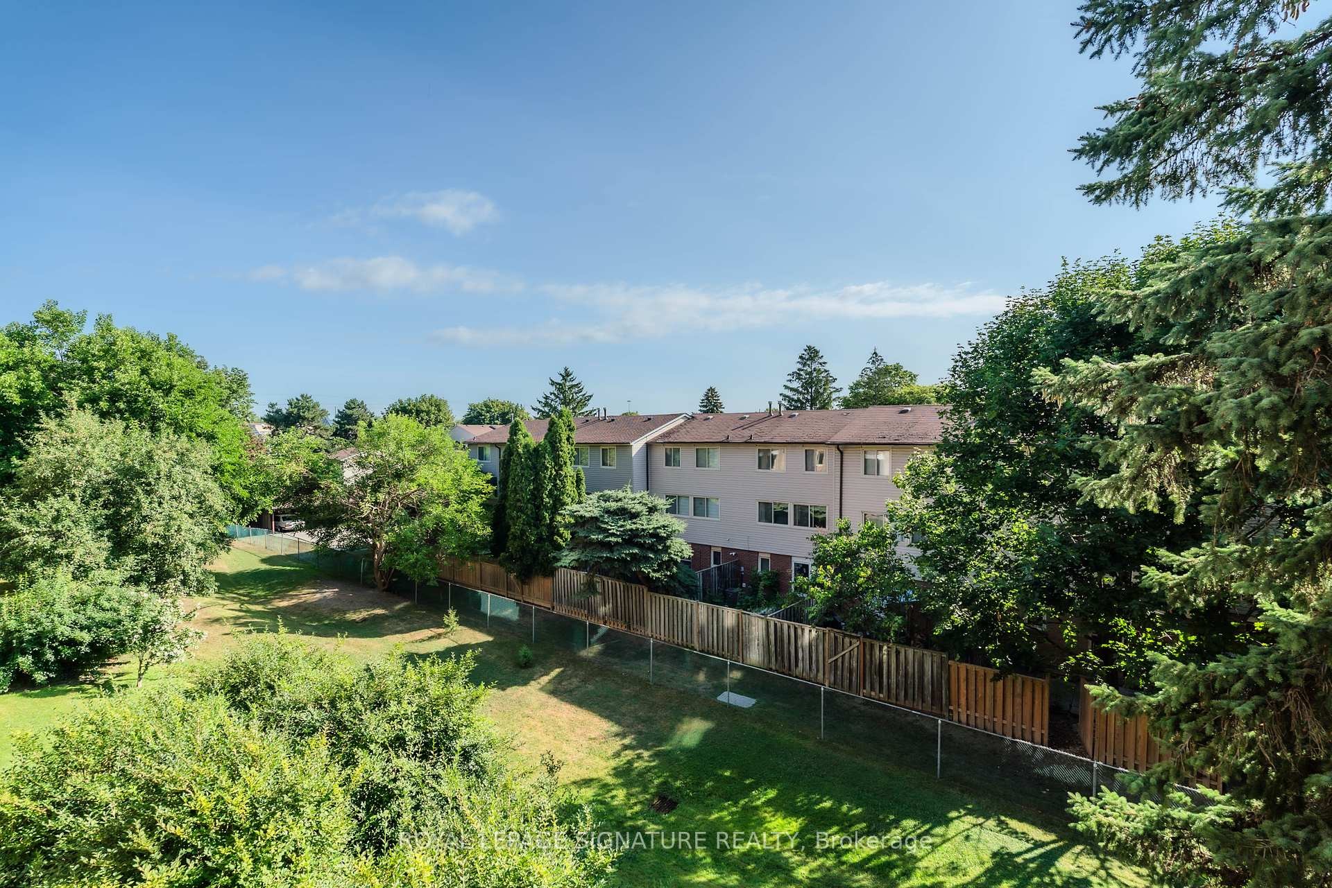 









4005


Don Mills

Road, 235,
Toronto,




ON
M2H 3J9


