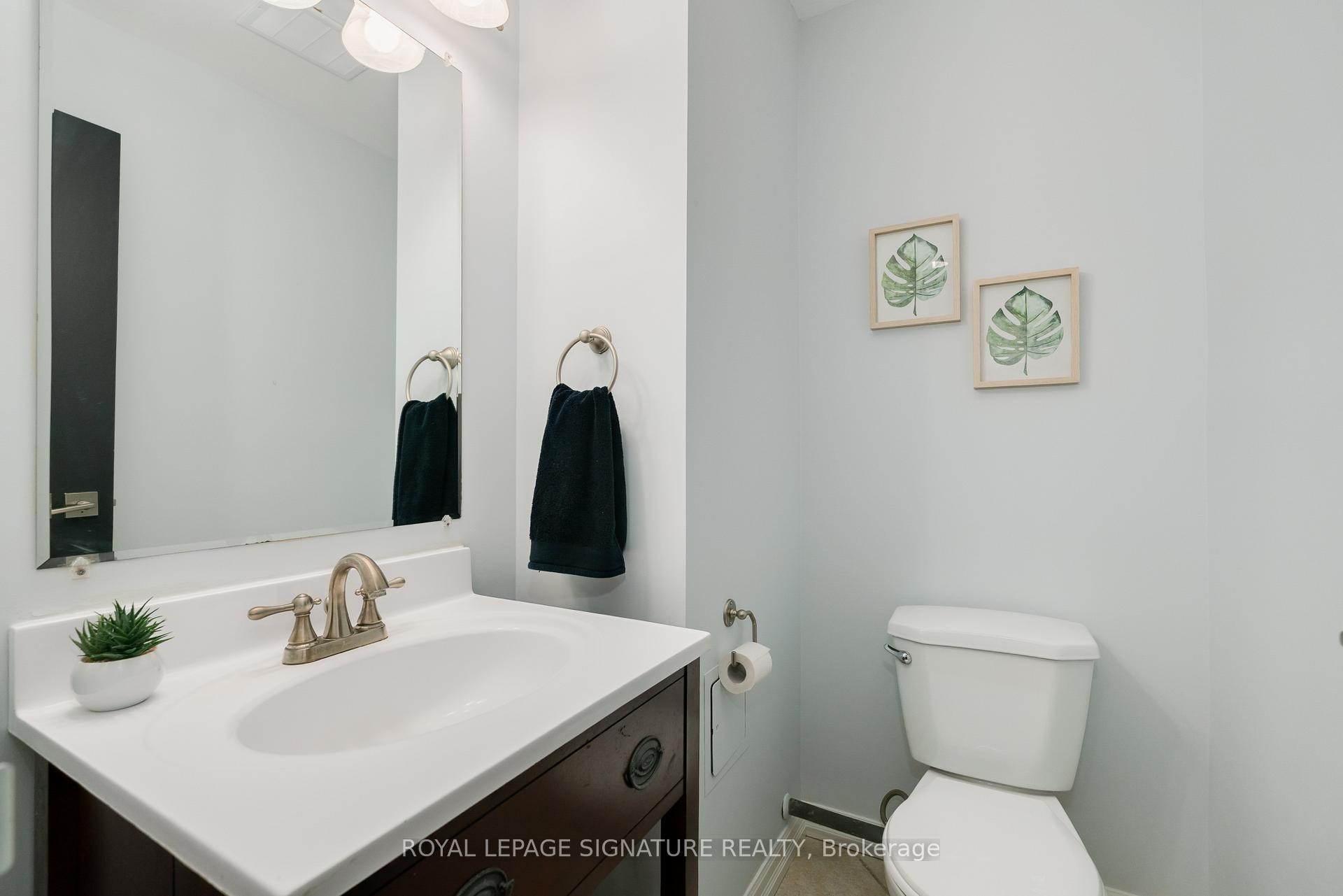 









4005


Don Mills

Road, 235,
Toronto,




ON
M2H 3J9

