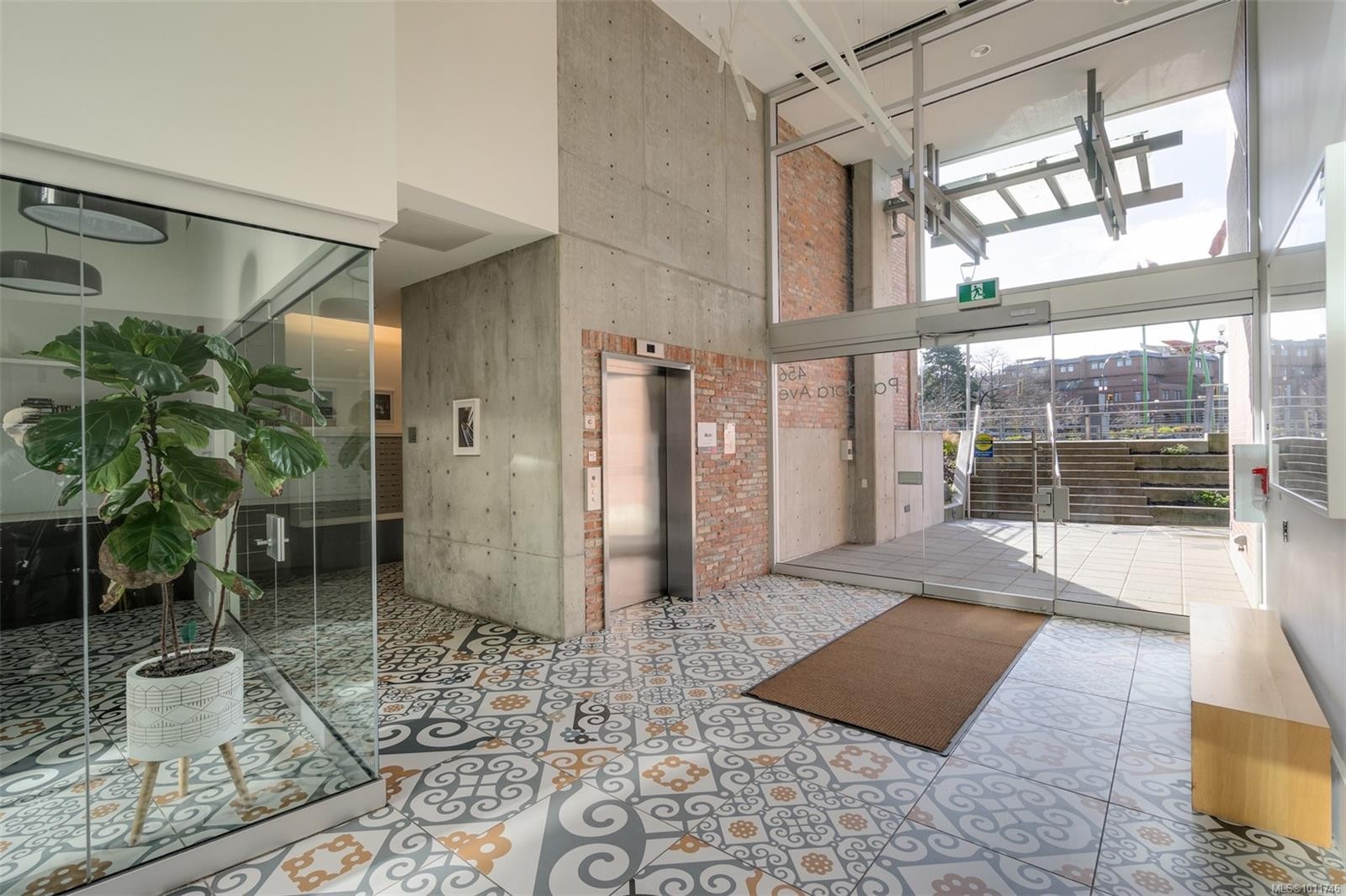 









456


Pandora

Ave, 102,
Victoria,




BC
V8W 0E3

