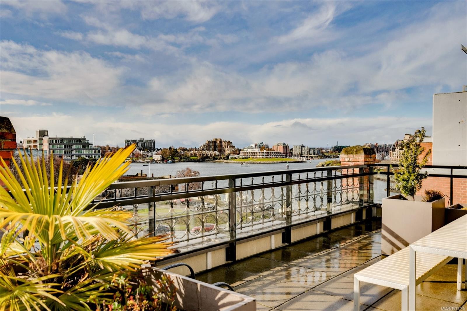









456


Pandora

Ave, 102,
Victoria,




BC
V8W 0E3

