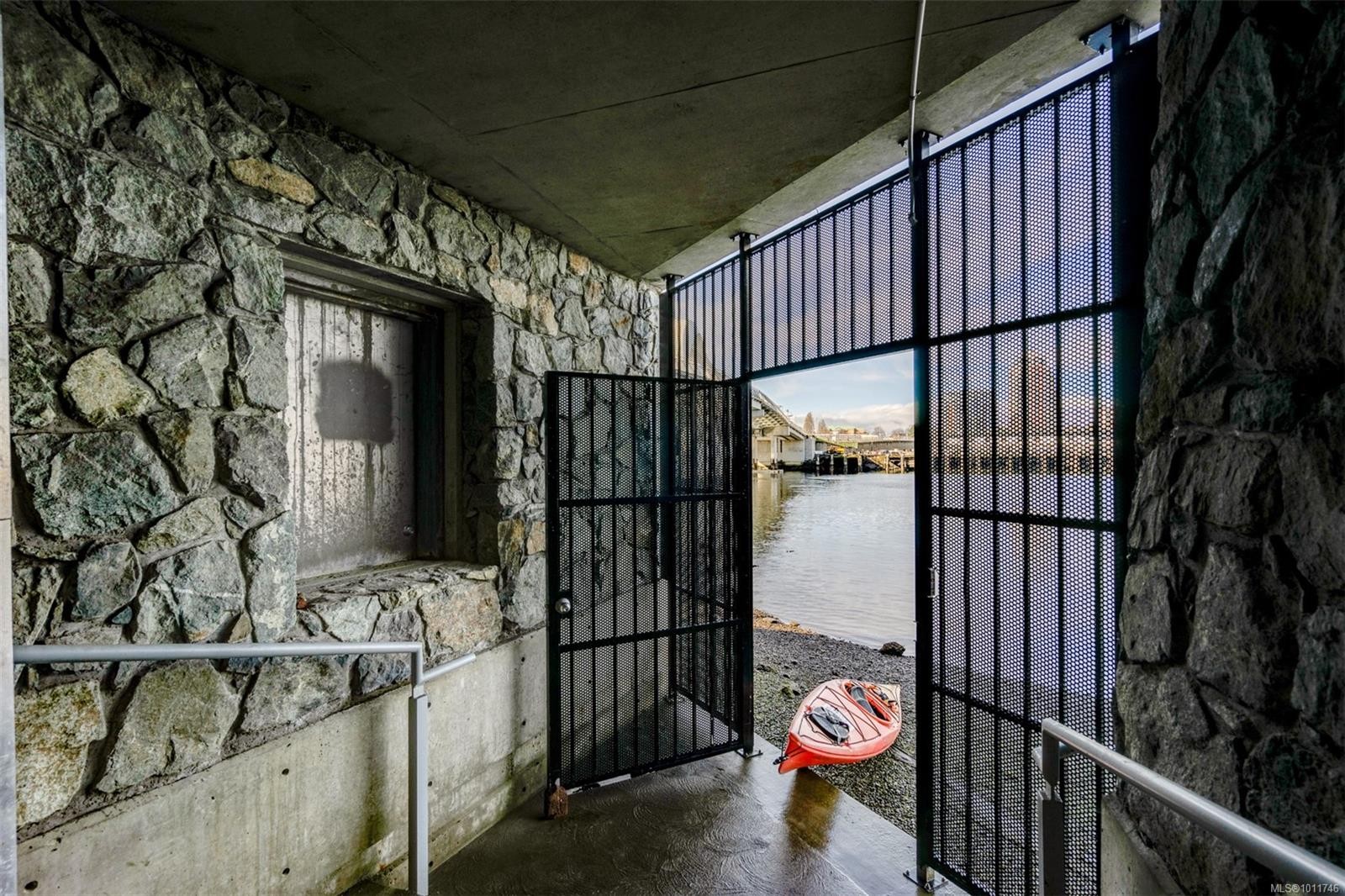 









456


Pandora

Ave, 102,
Victoria,




BC
V8W 0E3

