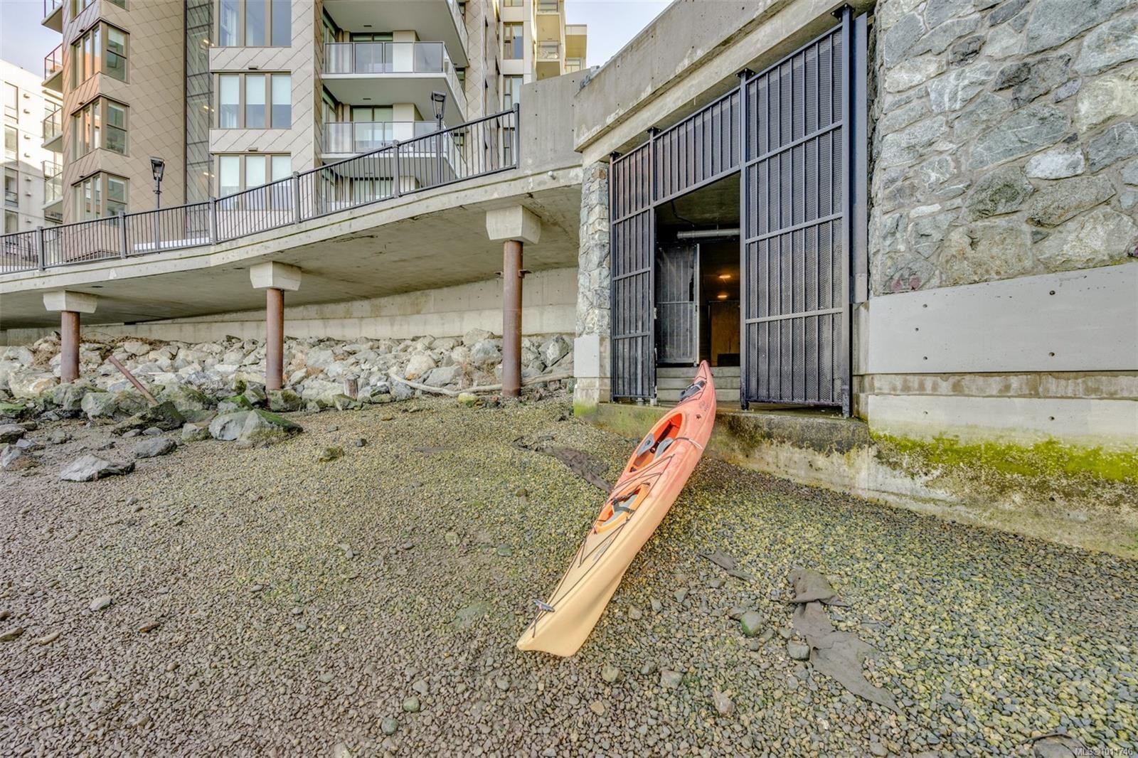 









456


Pandora

Ave, 102,
Victoria,




BC
V8W 0E3

