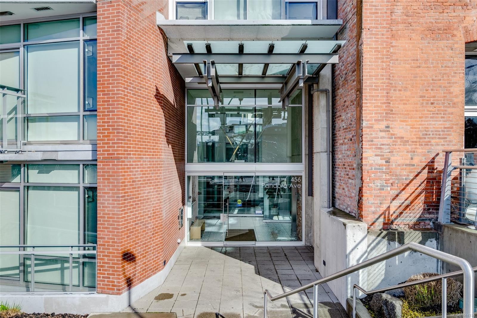 









456


Pandora

Ave, 102,
Victoria,




BC
V8W 0E3

