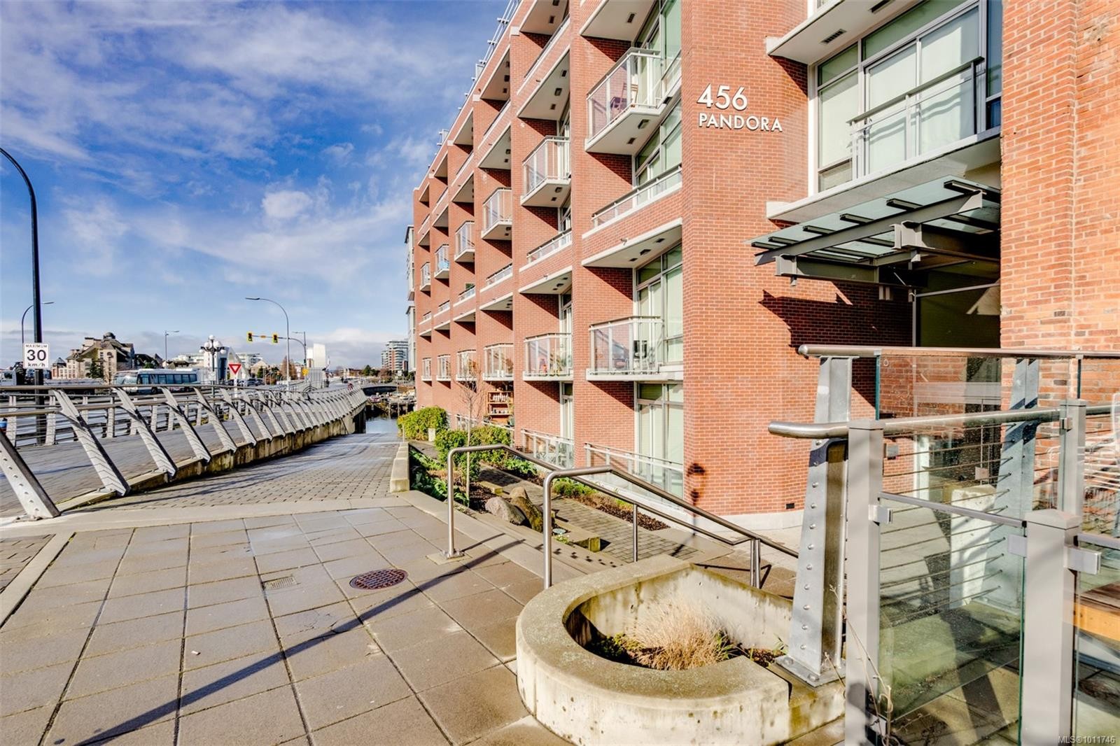 









456


Pandora

Ave, 102,
Victoria,




BC
V8W 0E3

