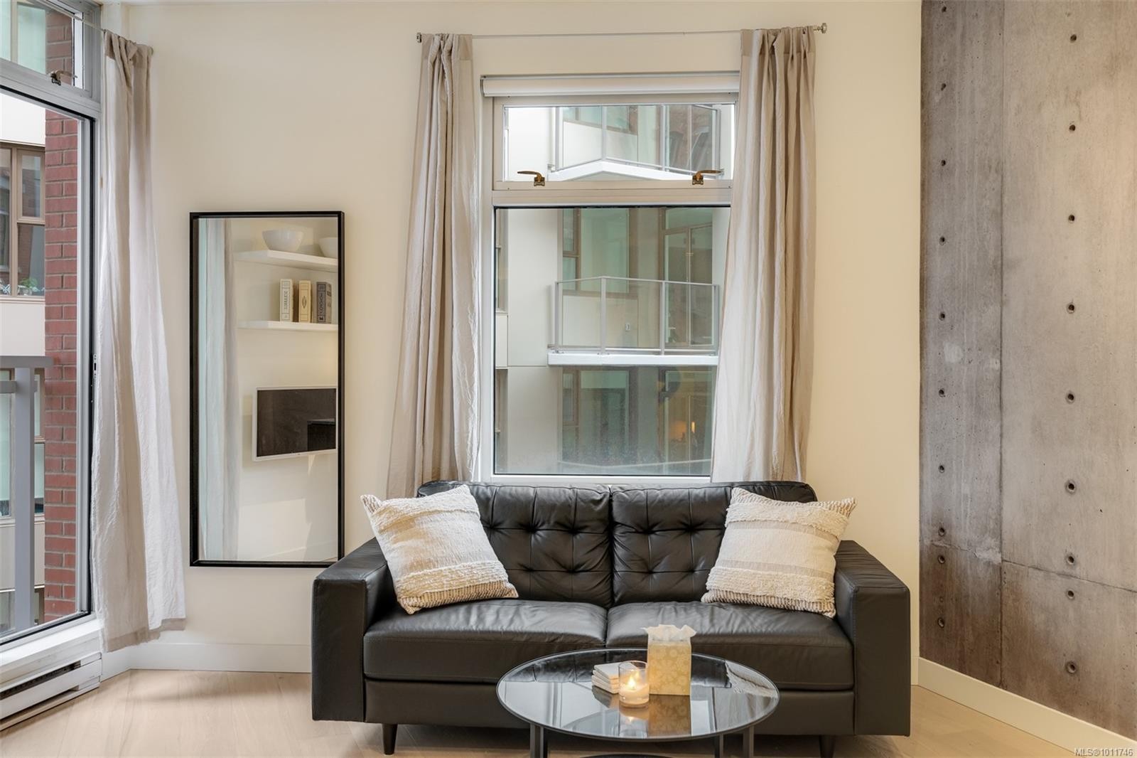 









456


Pandora

Ave, 102,
Victoria,




BC
V8W 0E3

