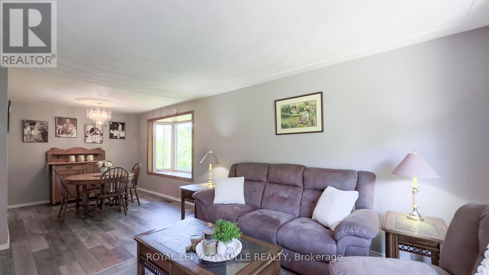 












1061 HENRY STREET

,
Wellesley,




Ontario
N0B2T0

