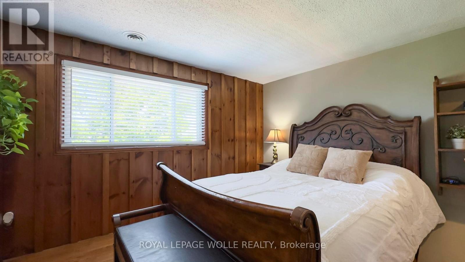 












1061 HENRY STREET

,
Wellesley,




Ontario
N0B2T0

