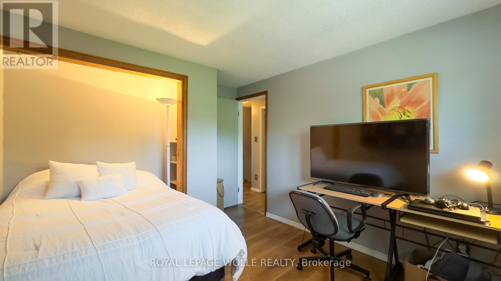 












1061 HENRY STREET

,
Wellesley,




Ontario
N0B2T0

