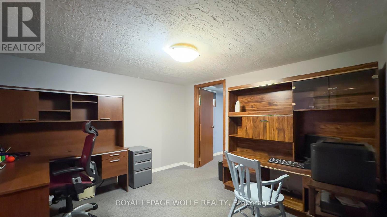 












1061 HENRY STREET

,
Wellesley,




Ontario
N0B2T0

