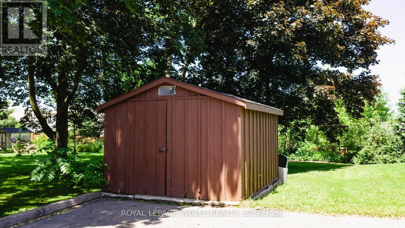 












1061 HENRY STREET

,
Wellesley,




Ontario
N0B2T0

