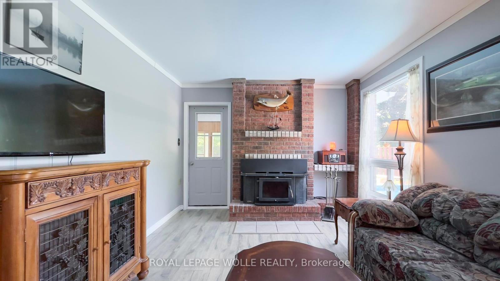 












1061 HENRY STREET

,
Wellesley,




Ontario
N0B2T0

