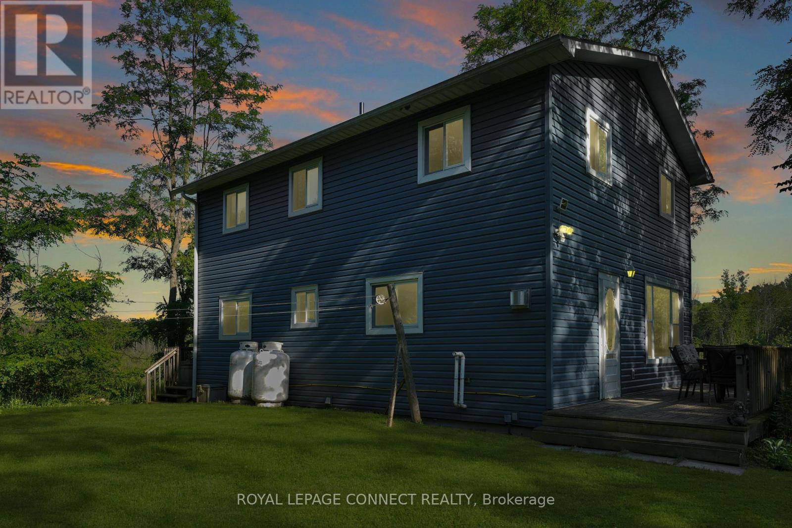 












1049 JOHNSTON ROAD

,
Frontenac,




Ontario
K0H1B0

