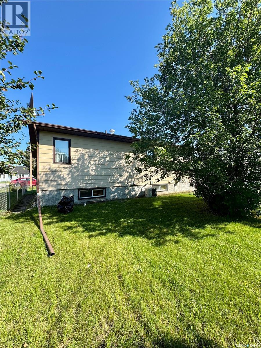 












403 Churchill STREET

,
Hudson Bay,




Saskatchewan
S0E0Y0

