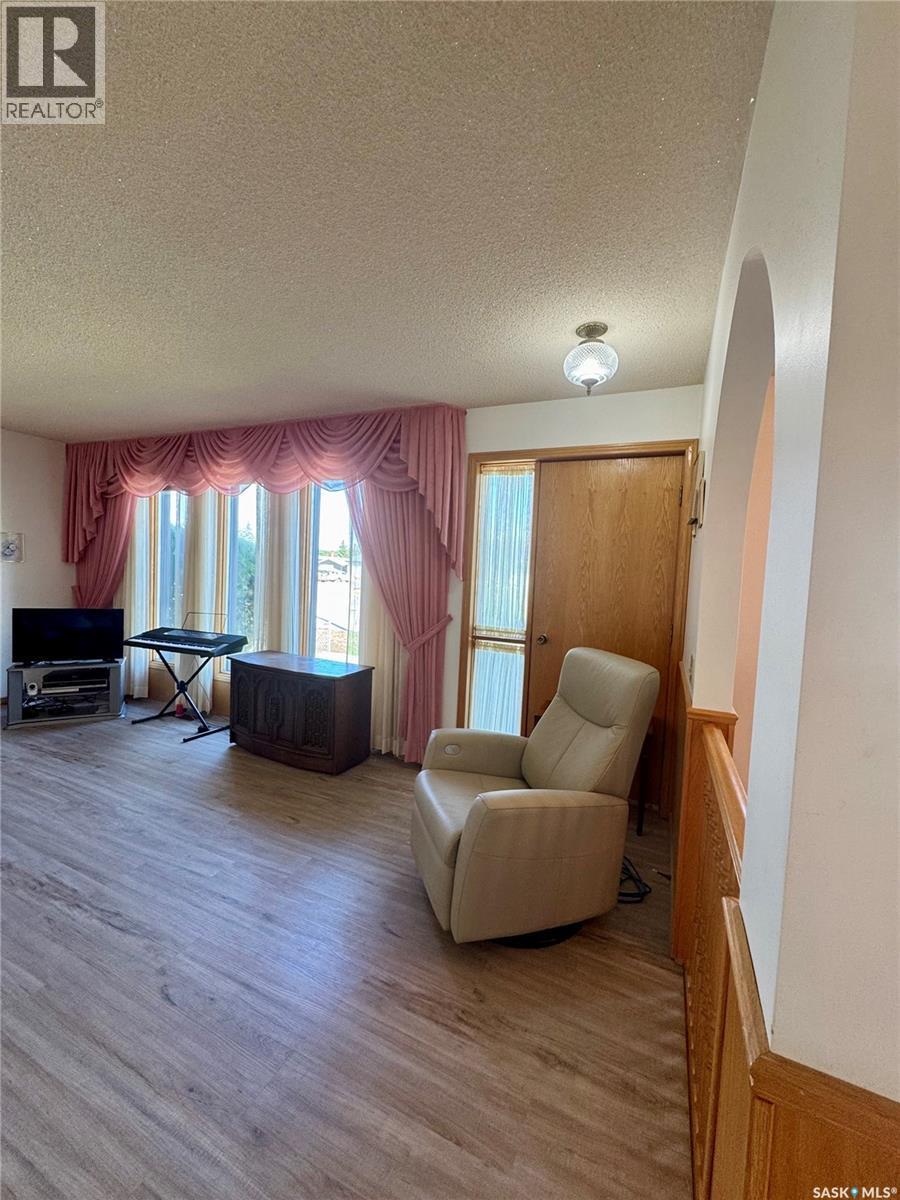 












403 Churchill STREET

,
Hudson Bay,




Saskatchewan
S0E0Y0

