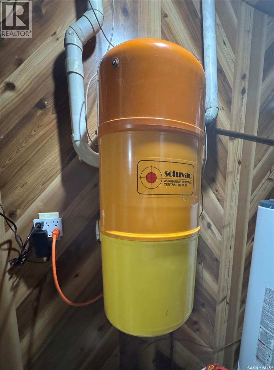 












403 Churchill STREET

,
Hudson Bay,




Saskatchewan
S0E0Y0

