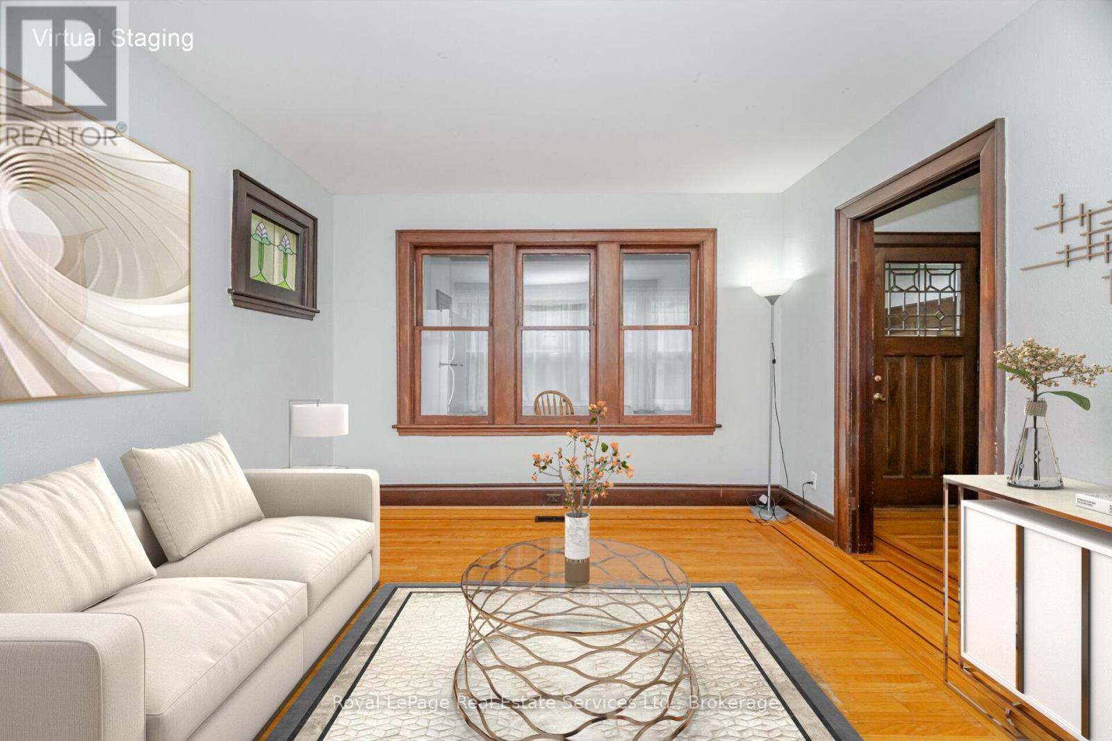 












21 PAISLEY AVENUE S

,
Hamilton (Westdale),




Ontario
L8S1T8

