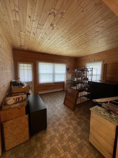 












123 WASAGAMING Drive E

,
Clear Lake,




Manitoba
R0J1N0

