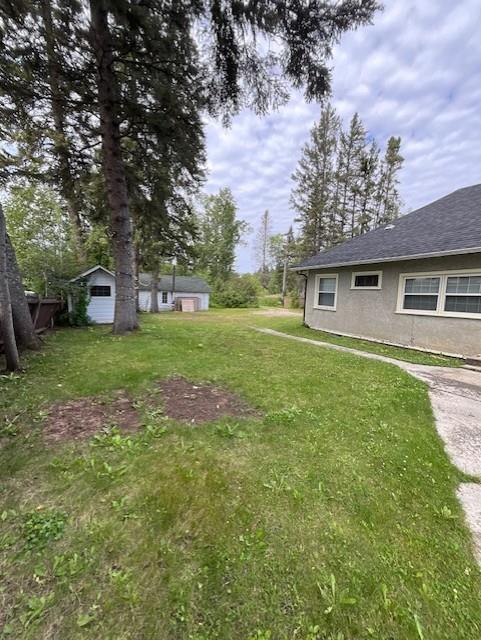












123 WASAGAMING Drive E

,
Clear Lake,




Manitoba
R0J1N0

