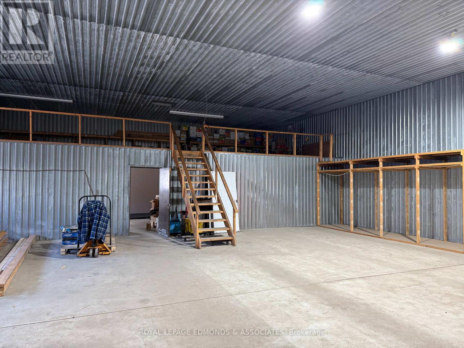 












174 ALBERT STREET

,
Pembroke,




Ontario
K8A4K6

