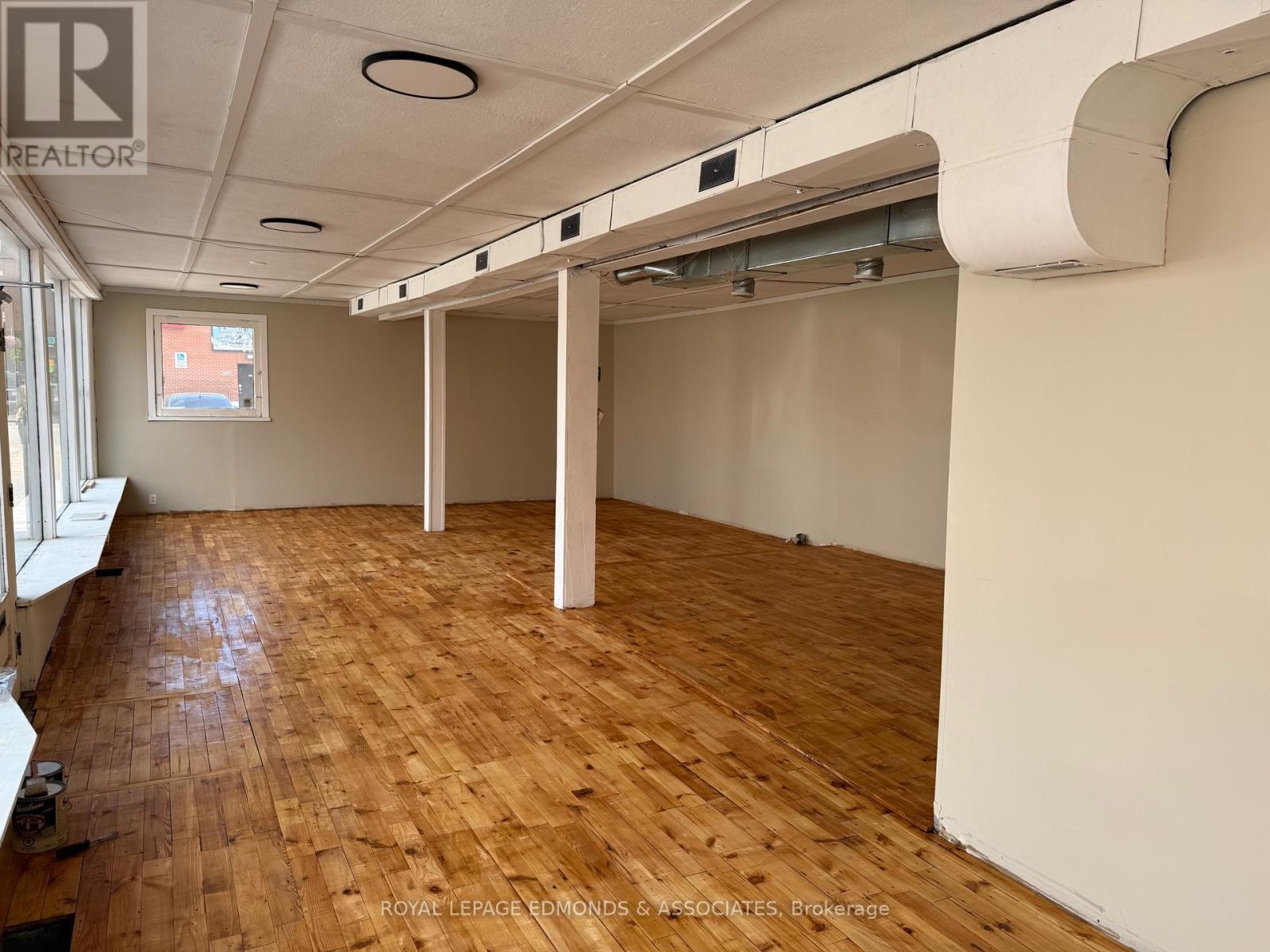 












174 ALBERT STREET

,
Pembroke,




Ontario
K8A4K6

