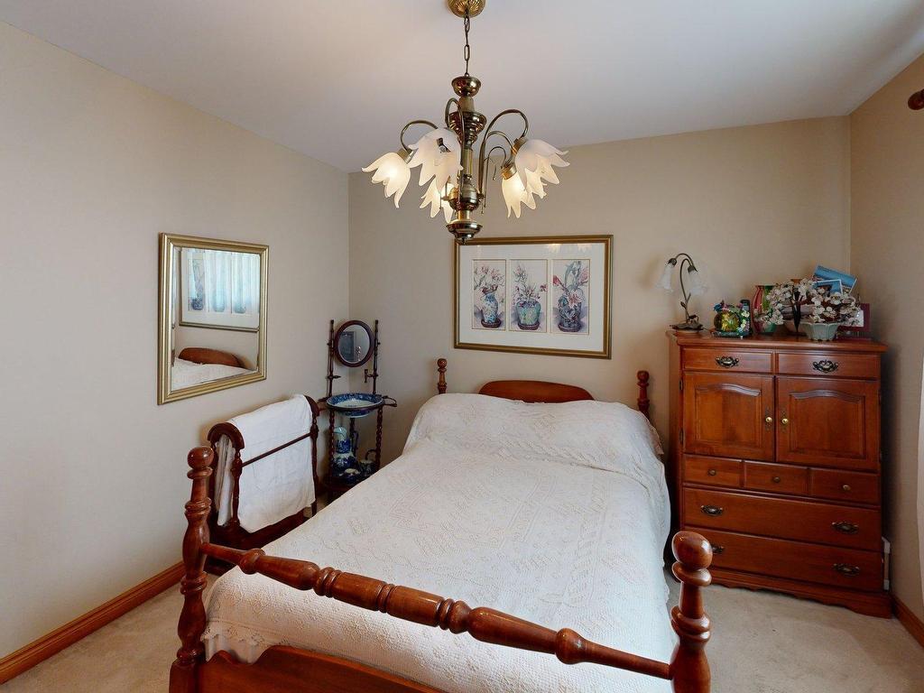 












71 Riverview Crescent

,
Bedford,




NS
B4A 2X5

