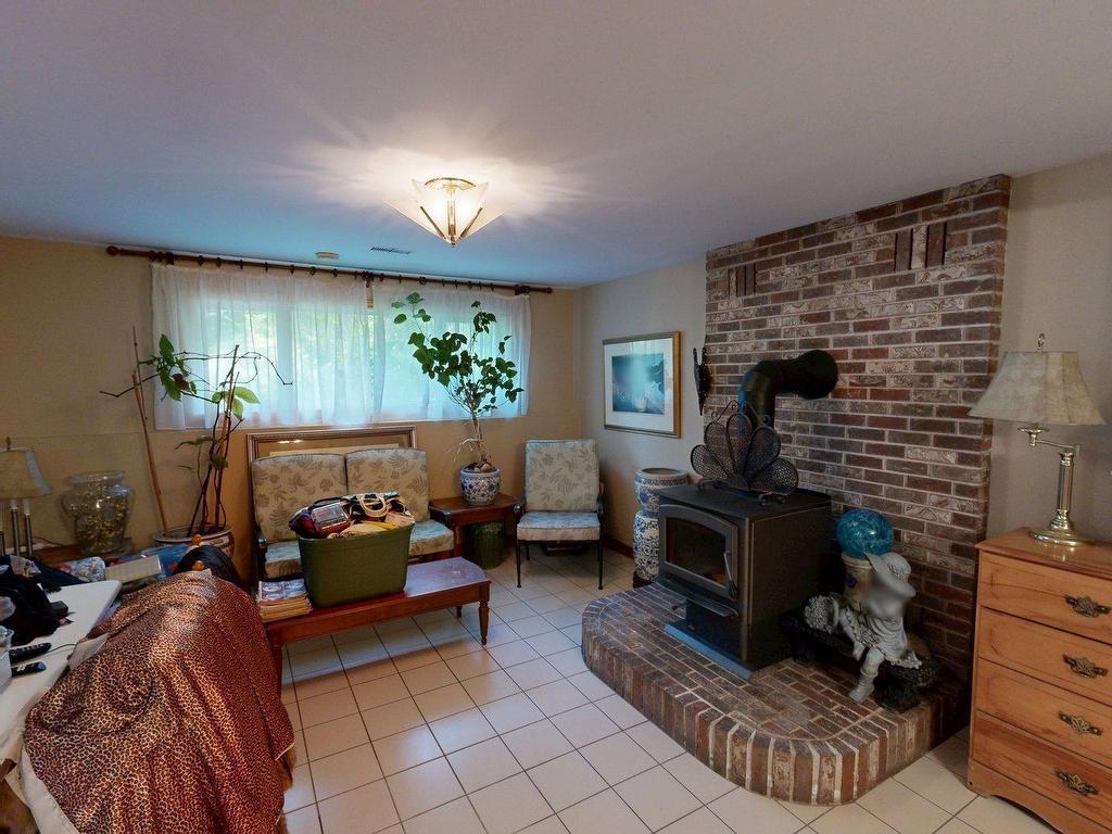 












71 Riverview Crescent

,
Bedford,




NS
B4A 2X5

