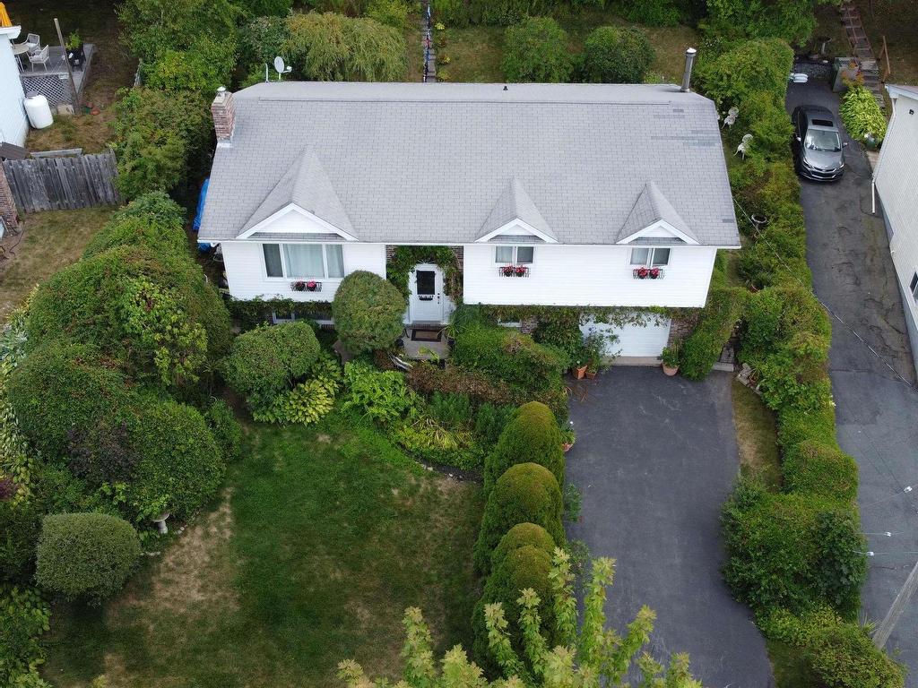 












71 Riverview Crescent

,
Bedford,




NS
B4A 2X5

