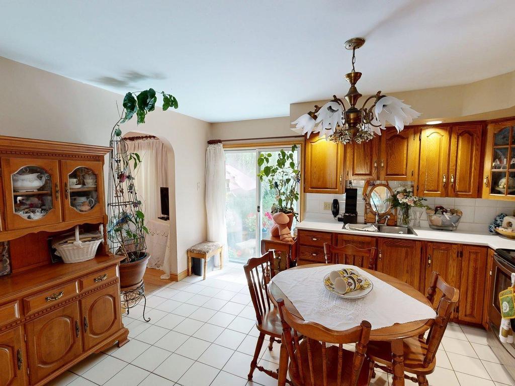 












71 Riverview Crescent

,
Bedford,




NS
B4A 2X5


