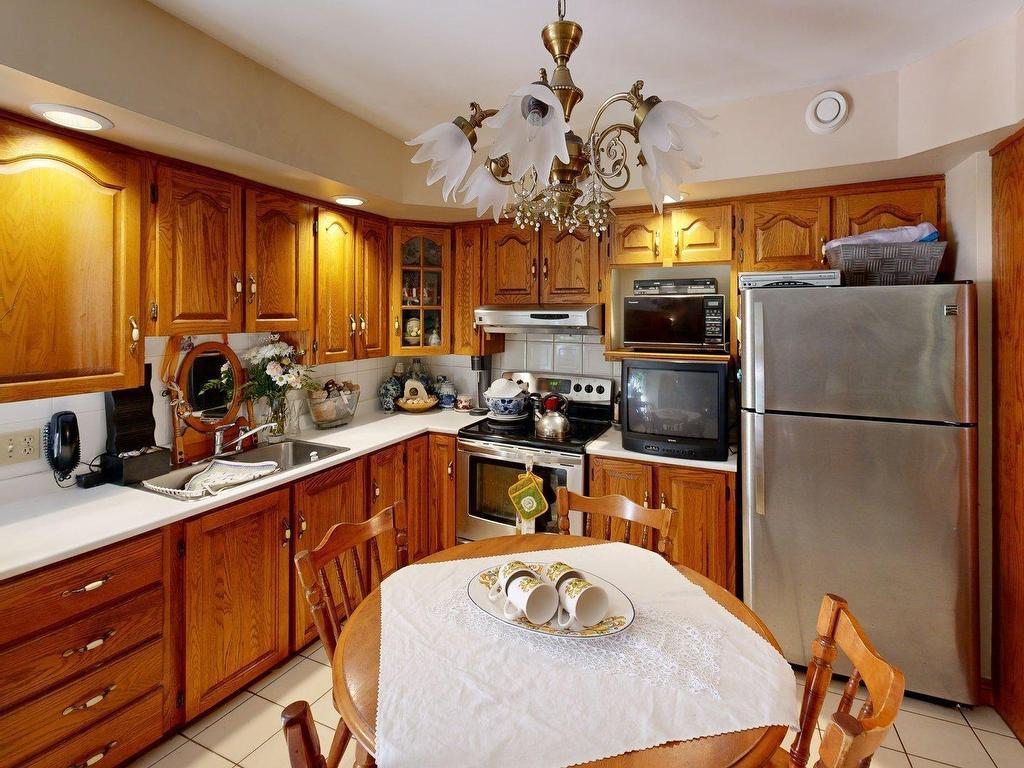 












71 Riverview Crescent

,
Bedford,




NS
B4A 2X5

