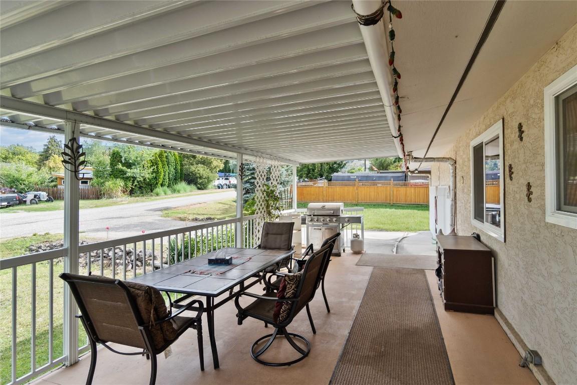 









616


Decosmos

Road,
Vernon,




BC
V1B 3A9

