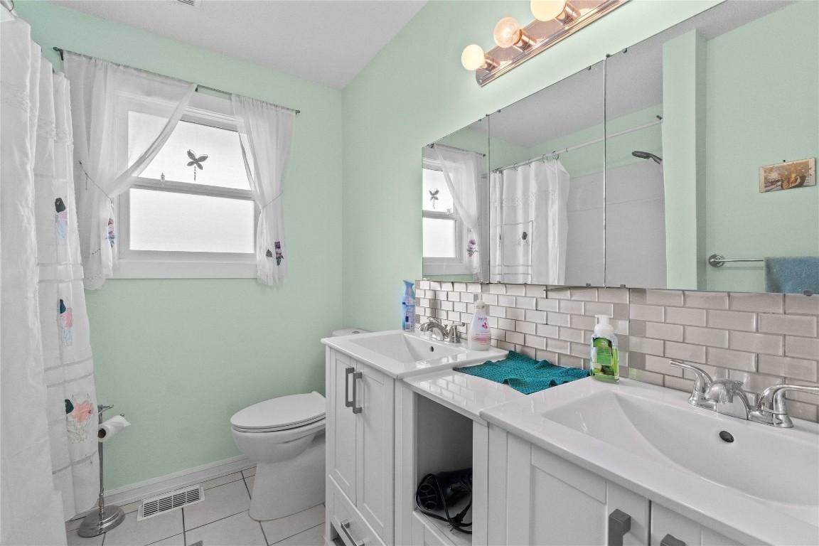 









616


Decosmos

Road,
Vernon,




BC
V1B 3A9

