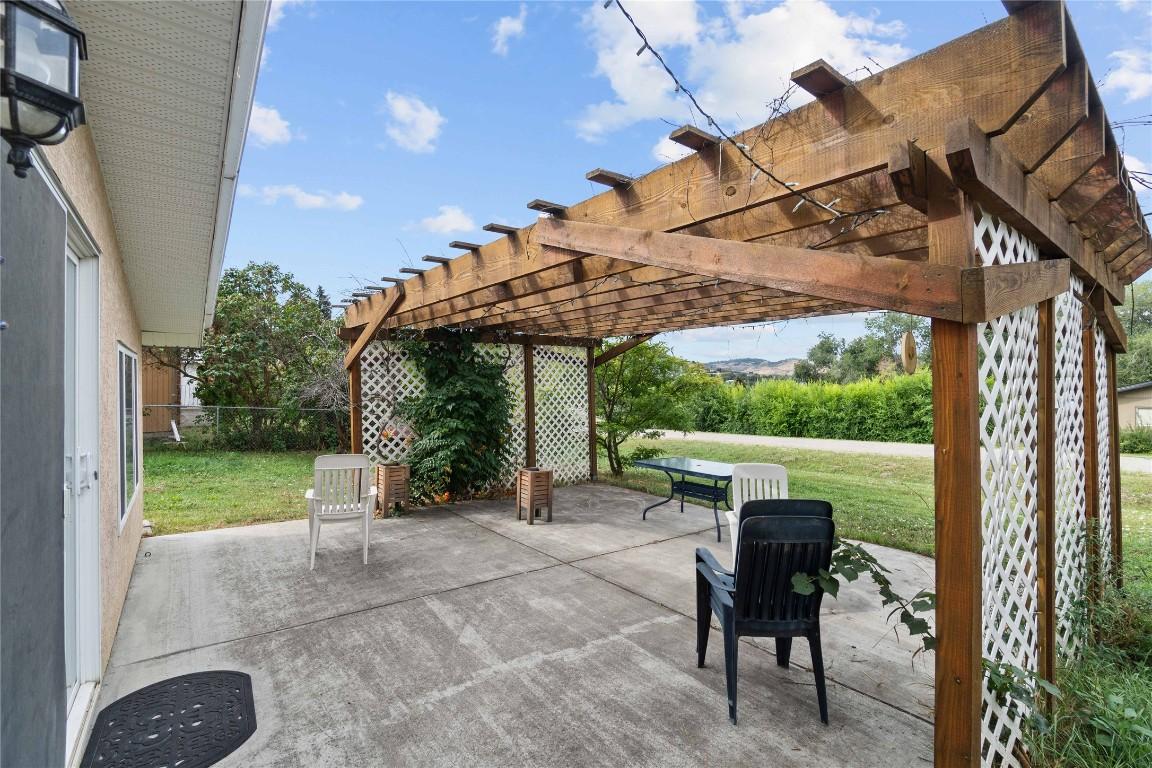 









616


Decosmos

Road,
Vernon,




BC
V1B 3A9

