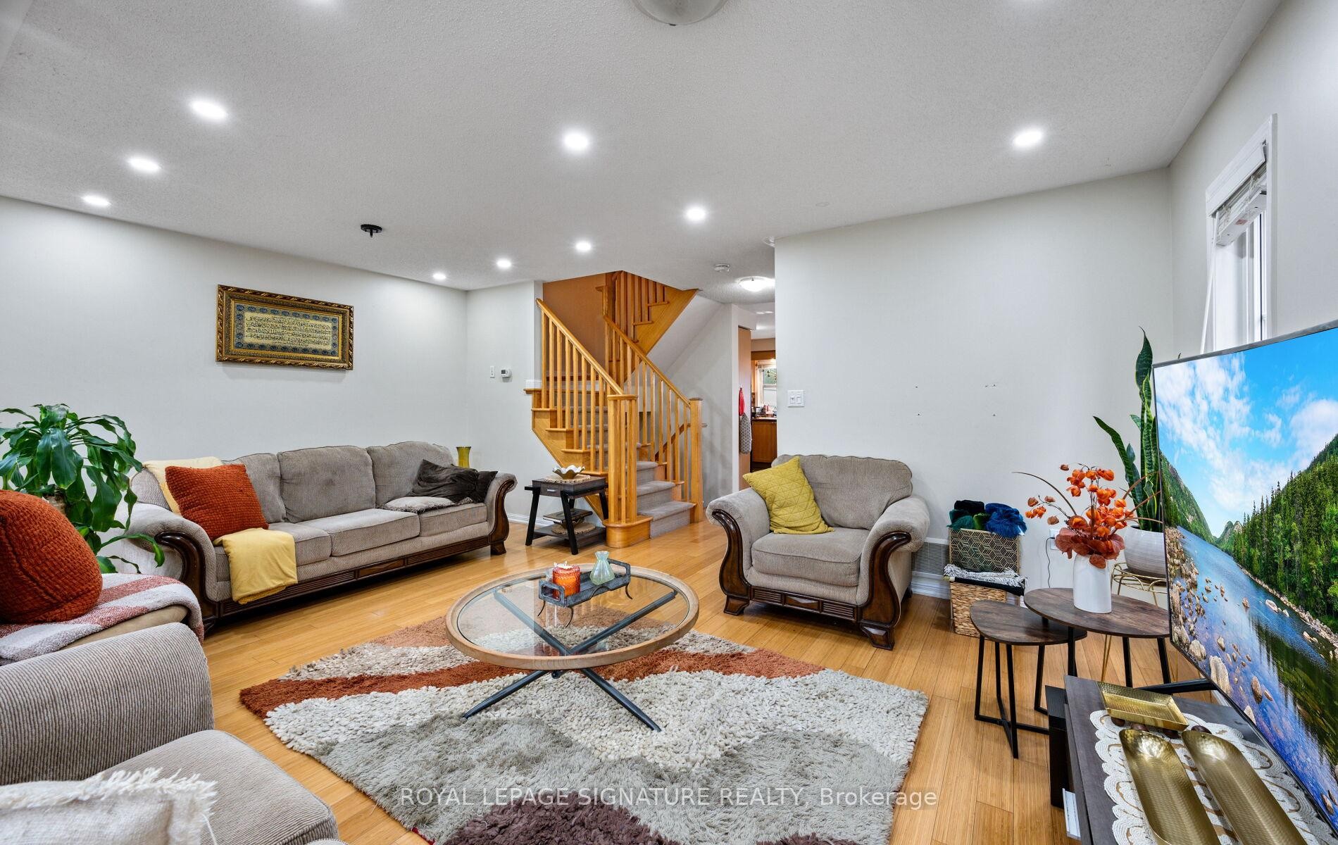 









656


Scott

Boulevard,
Milton,




ON
L9T 0P3

