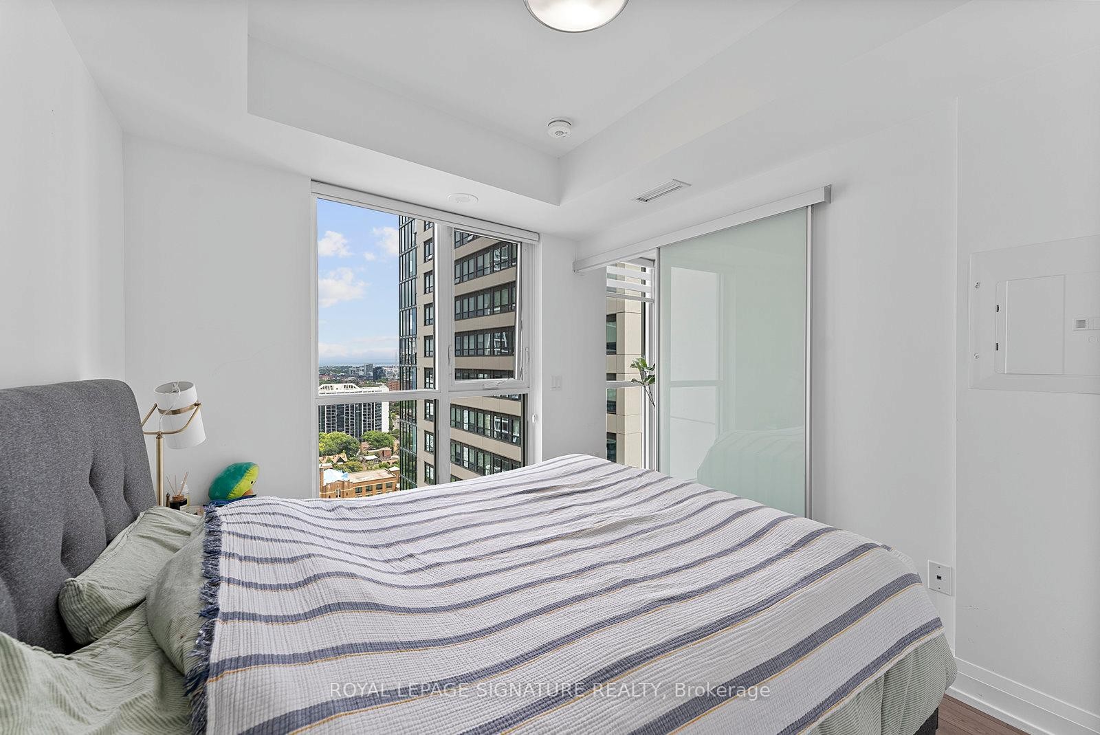 









77


Mutual

Street, 2501,
Toronto,




ON
M5B 2A9

