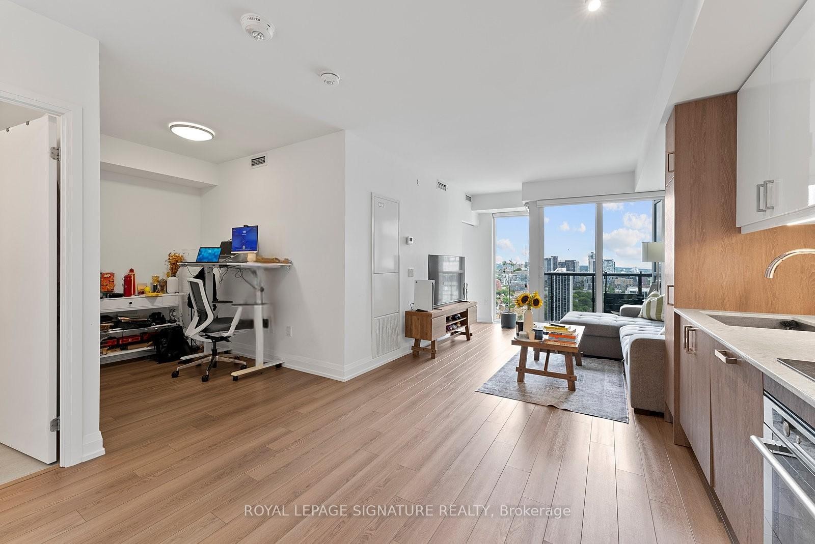 









77


Mutual

Street, 2501,
Toronto,




ON
M5B 2A9


