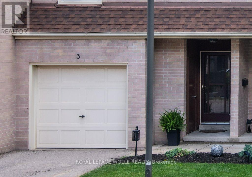 












3 - 634 STRASBURG ROAD

,
Kitchener,




Ontario
N2E2G8

