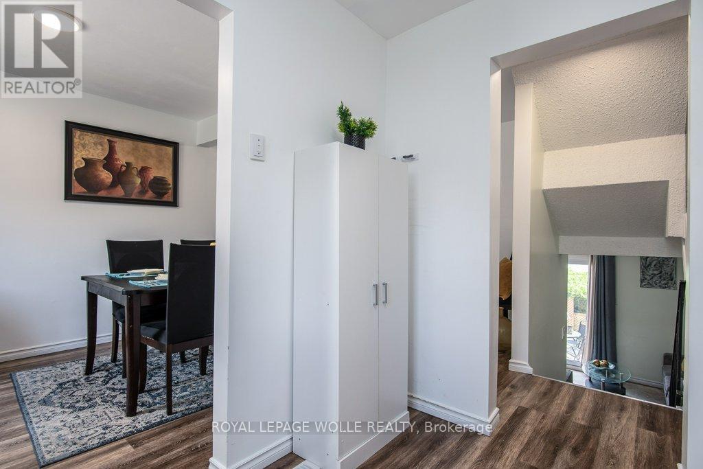 












3 - 634 STRASBURG ROAD

,
Kitchener,




Ontario
N2E2G8

