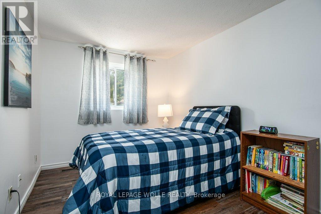 












3 - 634 STRASBURG ROAD

,
Kitchener,




Ontario
N2E2G8

